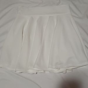 White circle skirt